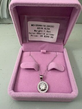 Retail $299 Sterling Silver925 Moissanite 1.0ct Pendant Necklace in Silver